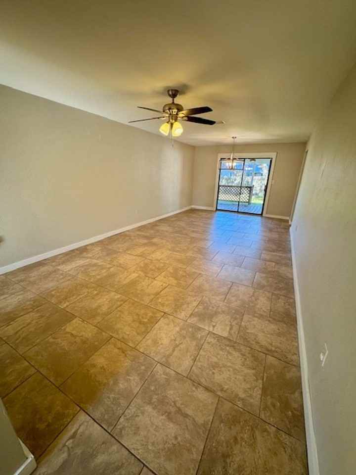 337 Echo Cir - Photo 3 of 25