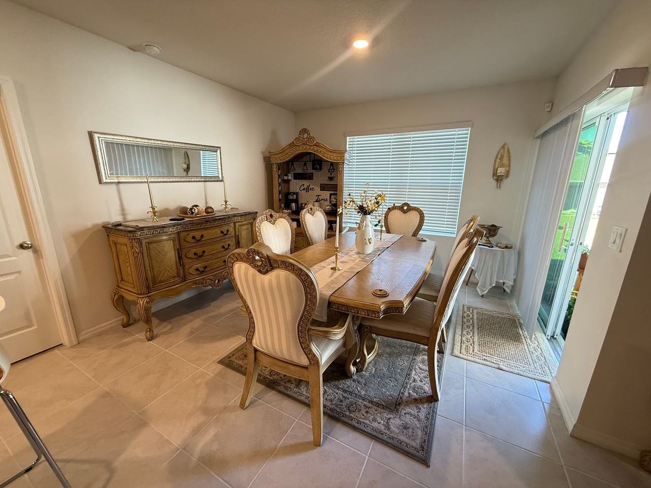 3630 Caspian St - Photo 6 of 17