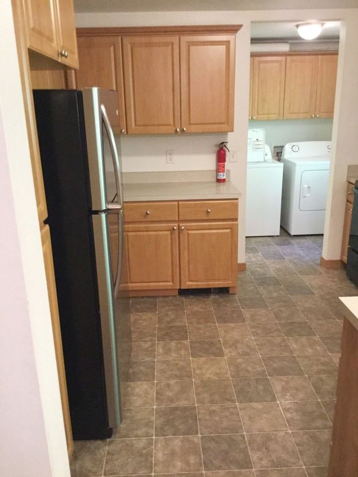 1550 Sylvan St - Photo 3 of 13