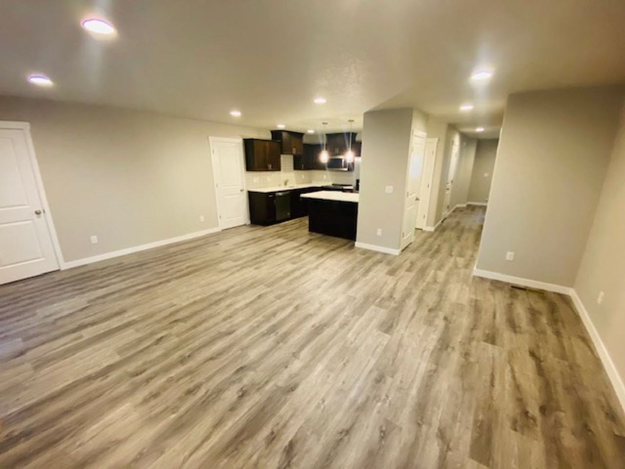 14117 Ne 7th Ct - Photo 3 of 28