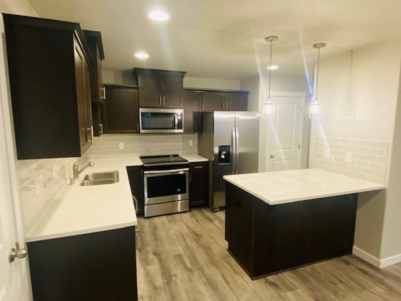 14117 Ne 7th Ct - Photo 4 of 28