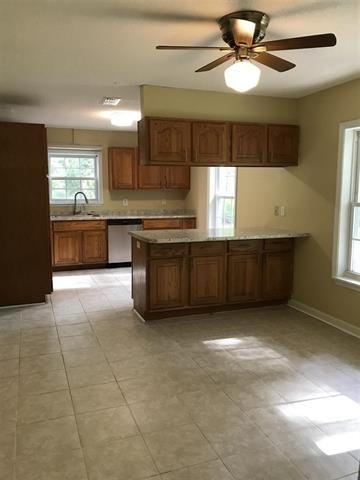 2400 Spring Creek Hwy - Photo 2 of 4