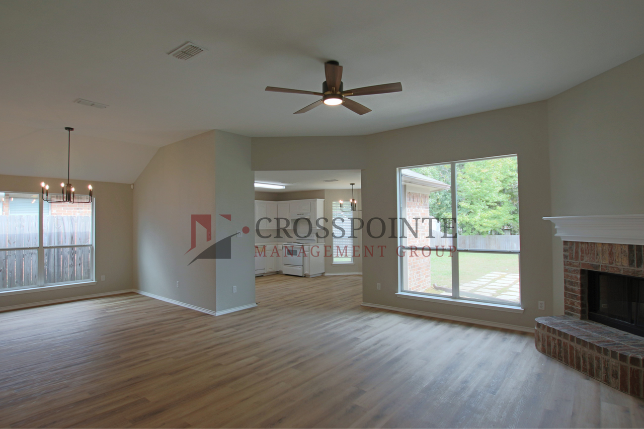 112 Ken Cir - Photo 3 of 19