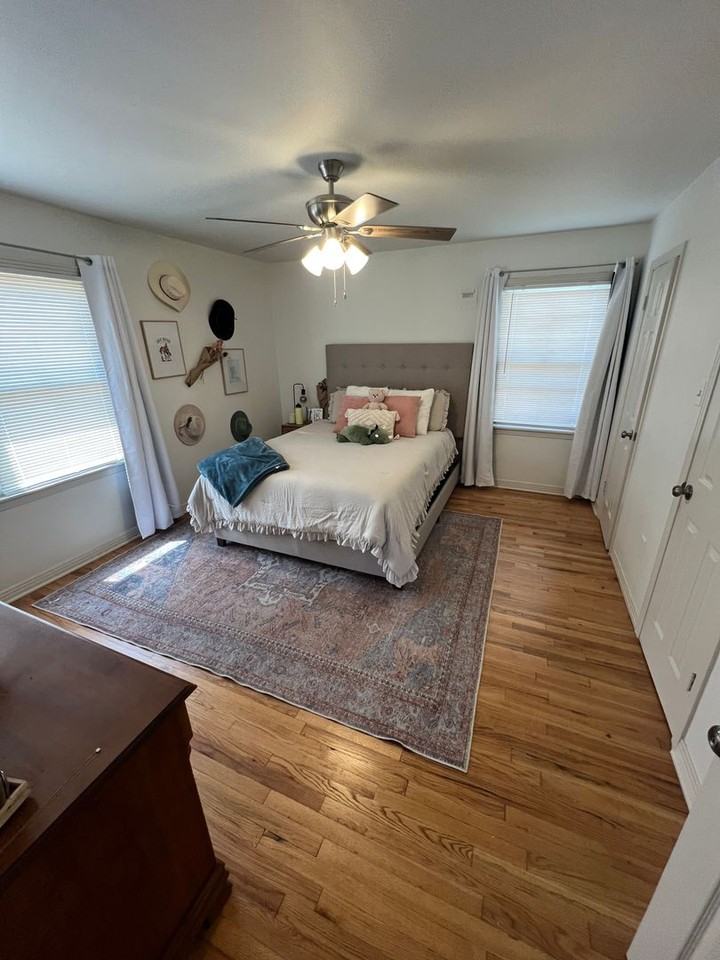 2504 Knoxville Ave - Photo 3 of 14