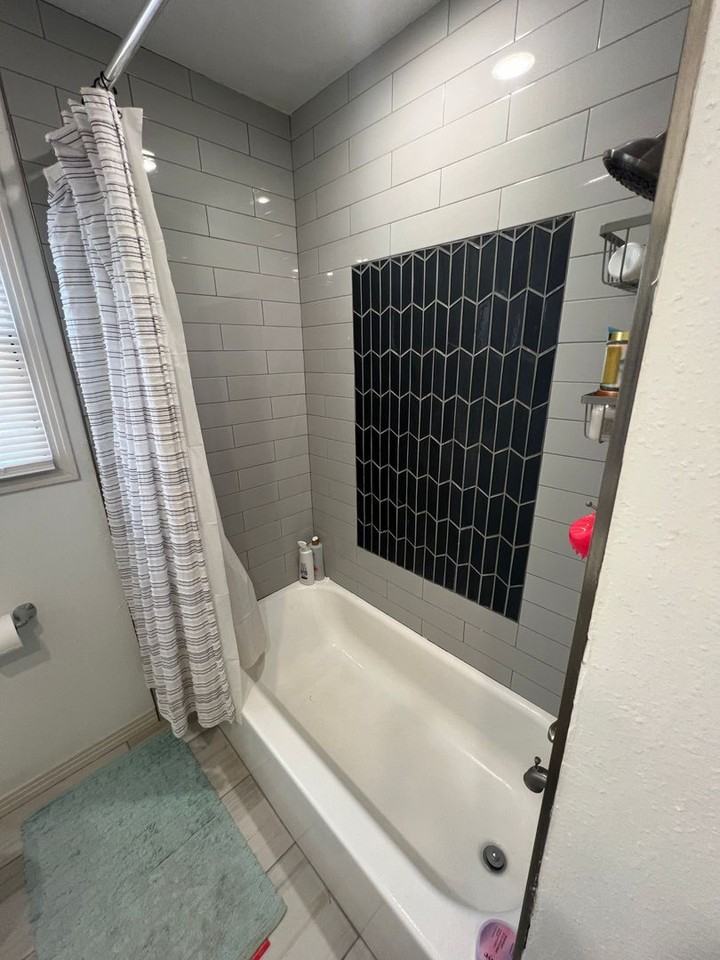 2504 Knoxville Ave - Photo 4 of 14