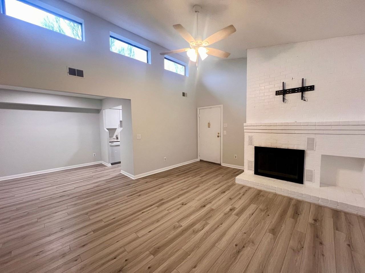 122 Turtle Creek Rd #9 - Photo 4 of 21