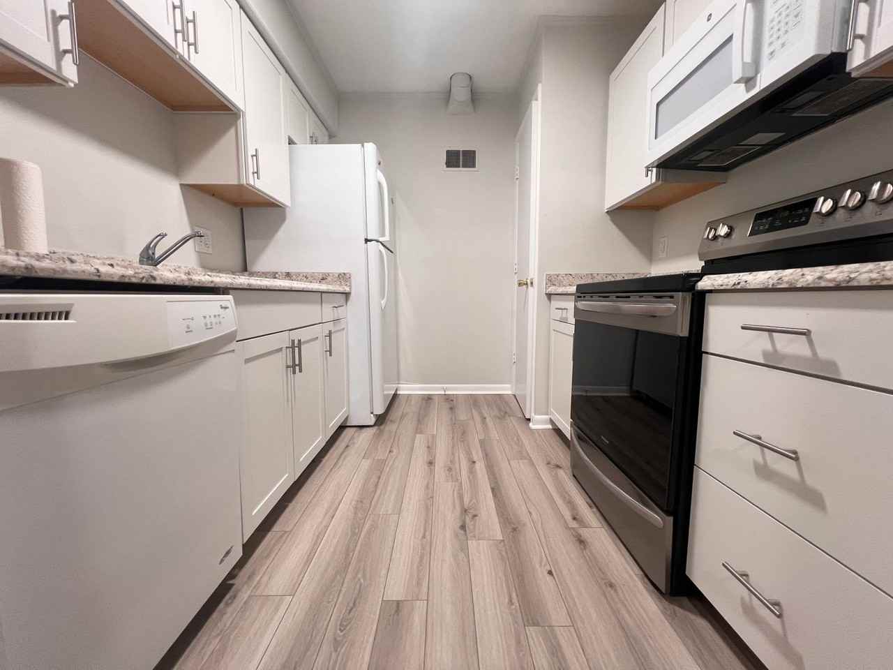 122 Turtle Creek Rd #9 - Photo 6 of 21