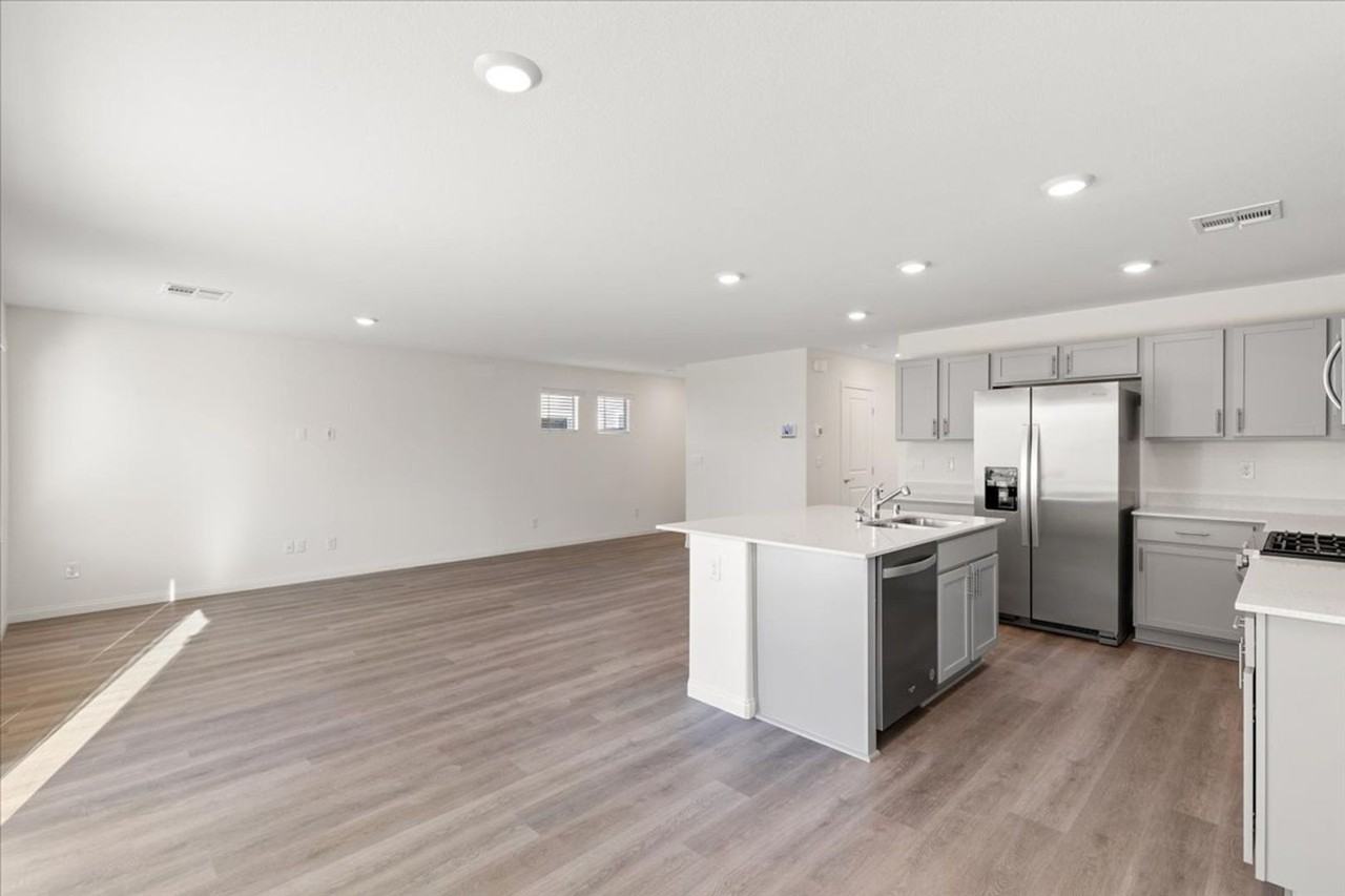 1307 Travis Creek Pl - Photo 7 of 22