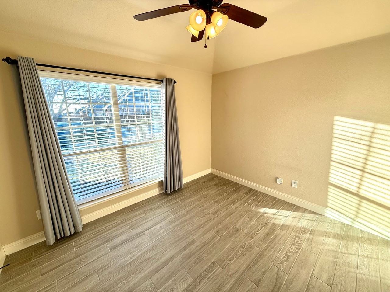 3204 Morgan Dr - Photo 5 of 14