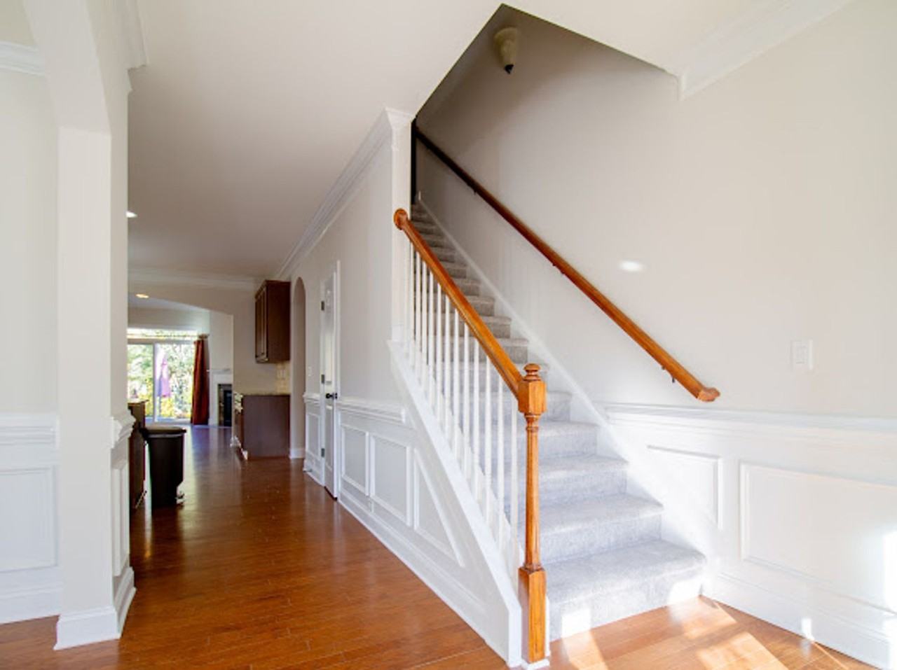 1028 Hamil Ridge Dr - Photo 5 of 31