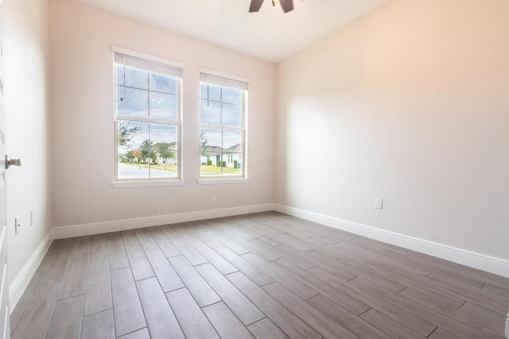 10207 Atwater Bay Dr - Photo 2 of 40