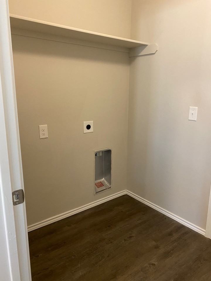 1321 S Silver Dr - Photo 2 of 27