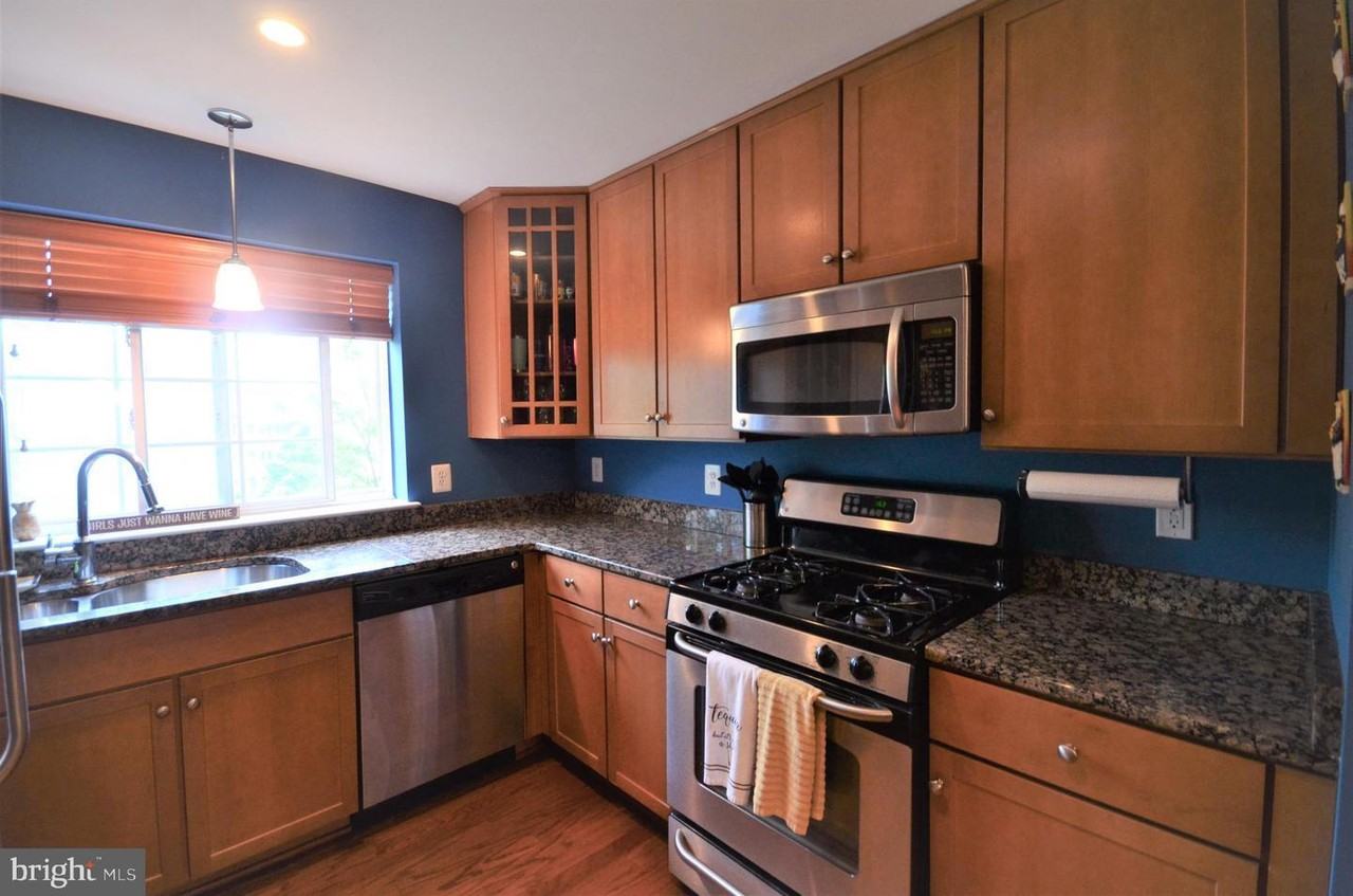 4177 S Four Mile Run Dr #1 - Photo 4 of 18