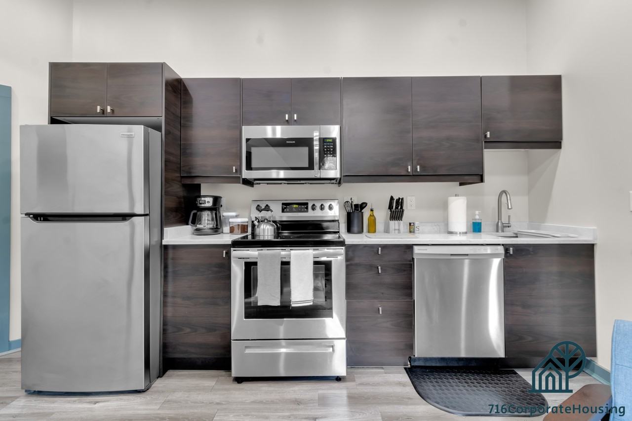 36 E Utica St #3B - Photo 4 of 16
