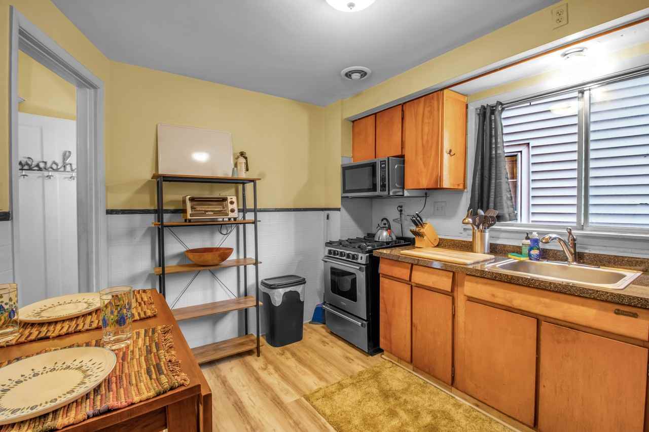 6 Glendale Pl #1 - Photo 5 of 13