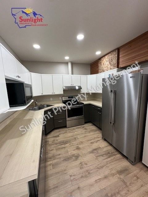 101 E Main St - Photo 3 of 12
