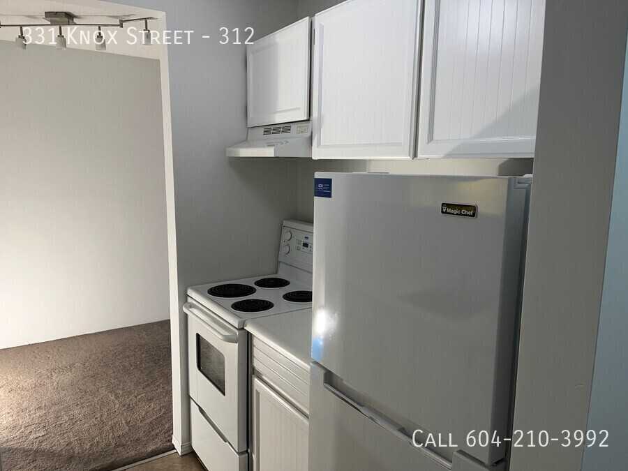 331 Knox St #312 - Photo 2 of 9