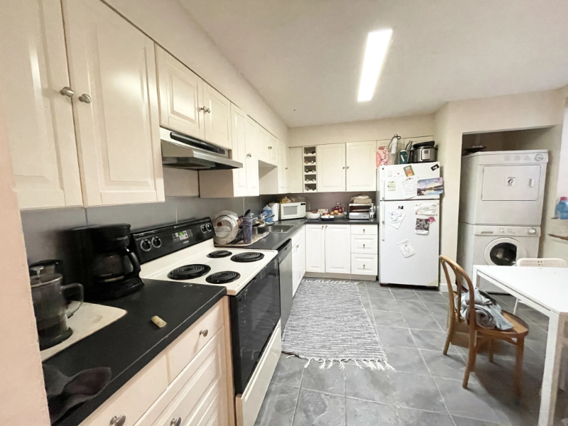 73 Gainsborough St #101 - Photo 2 of 11