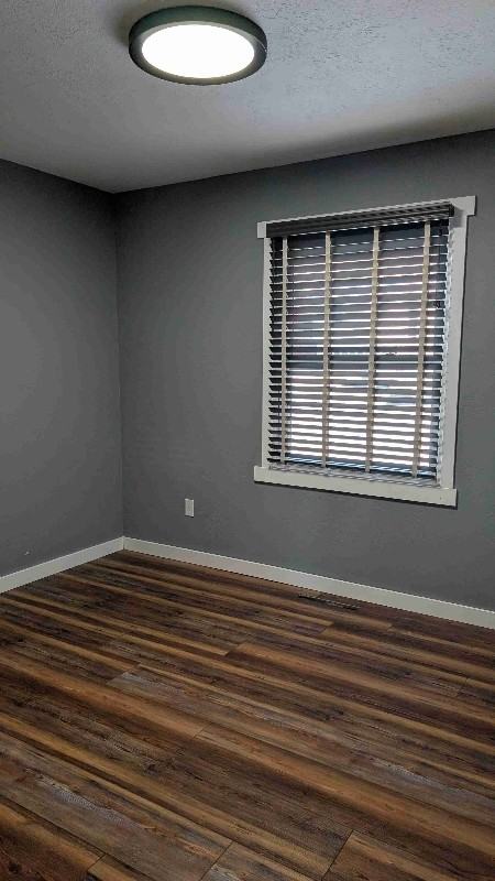 916 Avenue E Nw - Photo 5 of 13