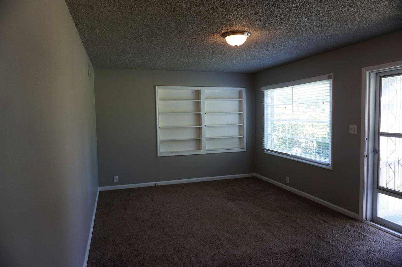 362 E 600 S - Photo 3 of 14