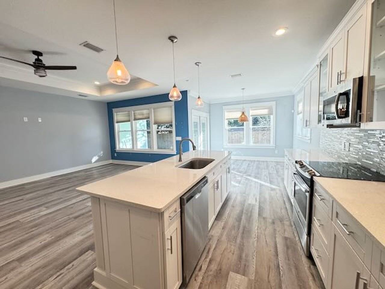 502 Palm Ave - Photo 7 of 32