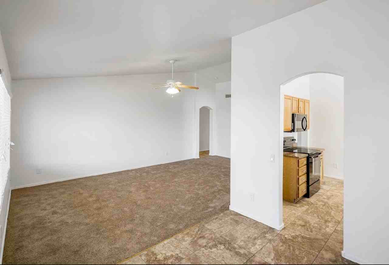 3106 N Sea Pnes - Photo 2 of 18