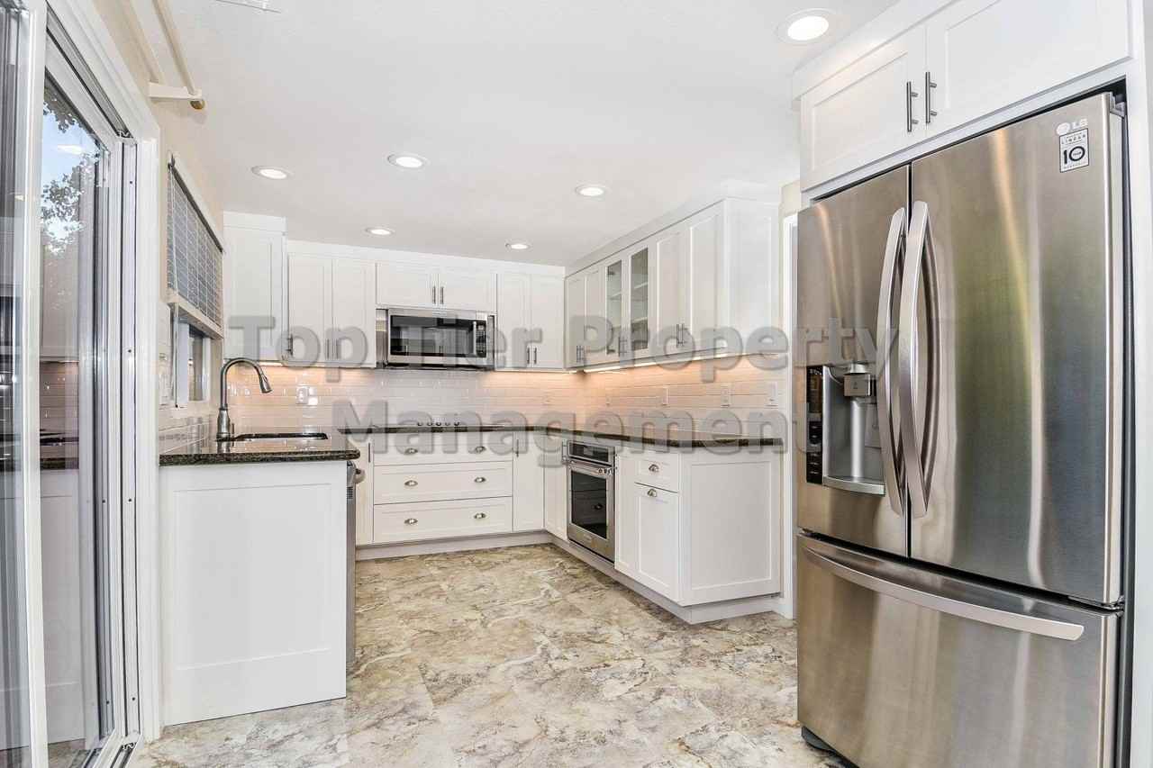 130 Northcreek Cir - Photo 7 of 25