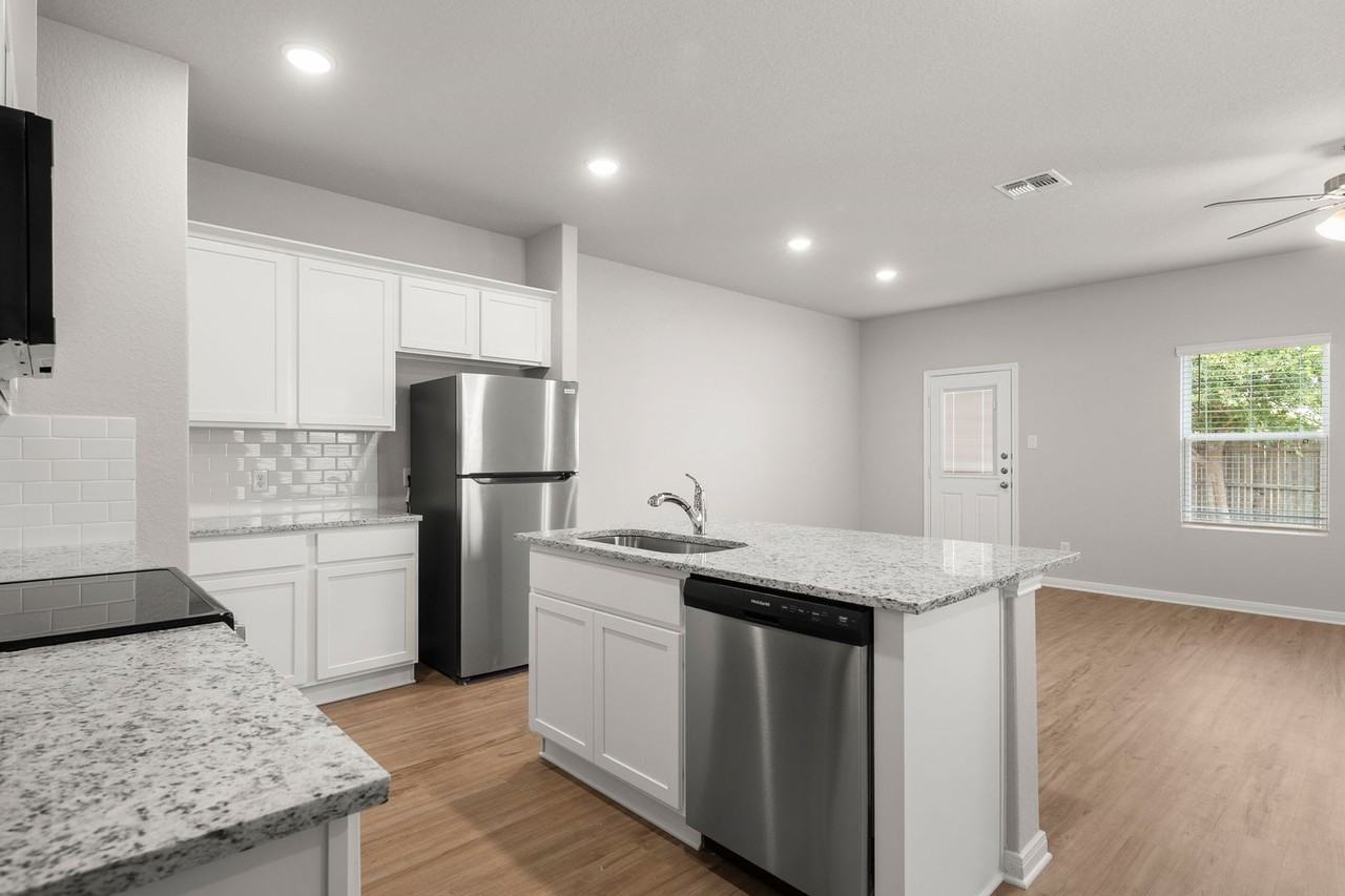 3819 Abbott Pass #101 - Photo 6 of 17