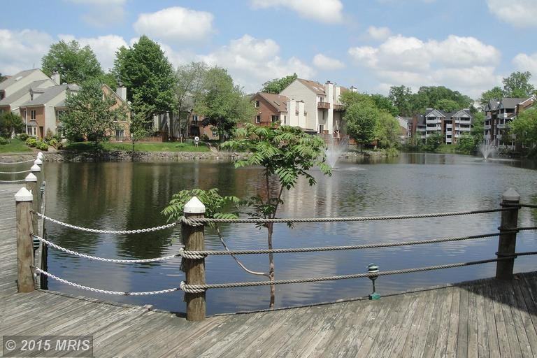 3152 Covewood Ct #F - Photo 3 of 18