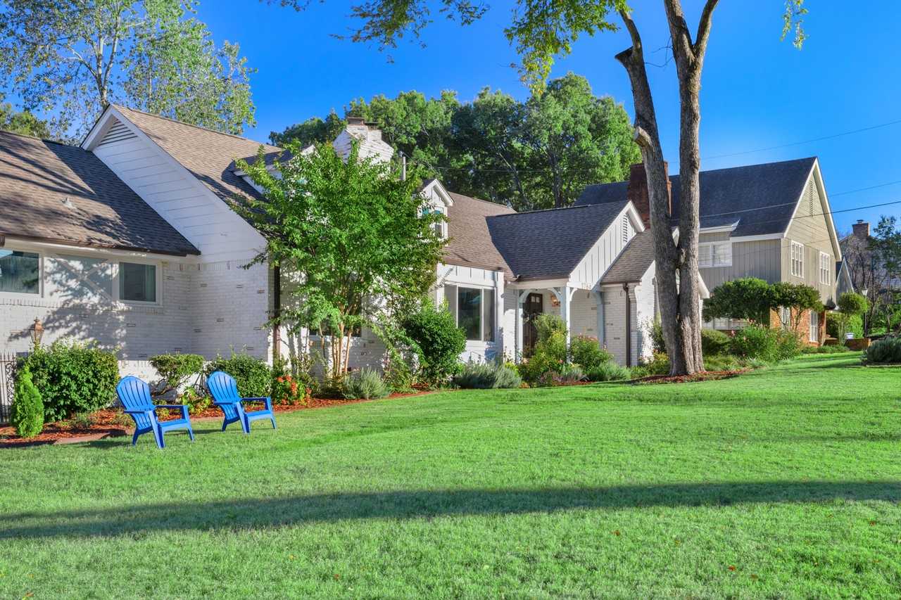 1764 Bryn Mawr Cir #NA - Photo 3 of 48