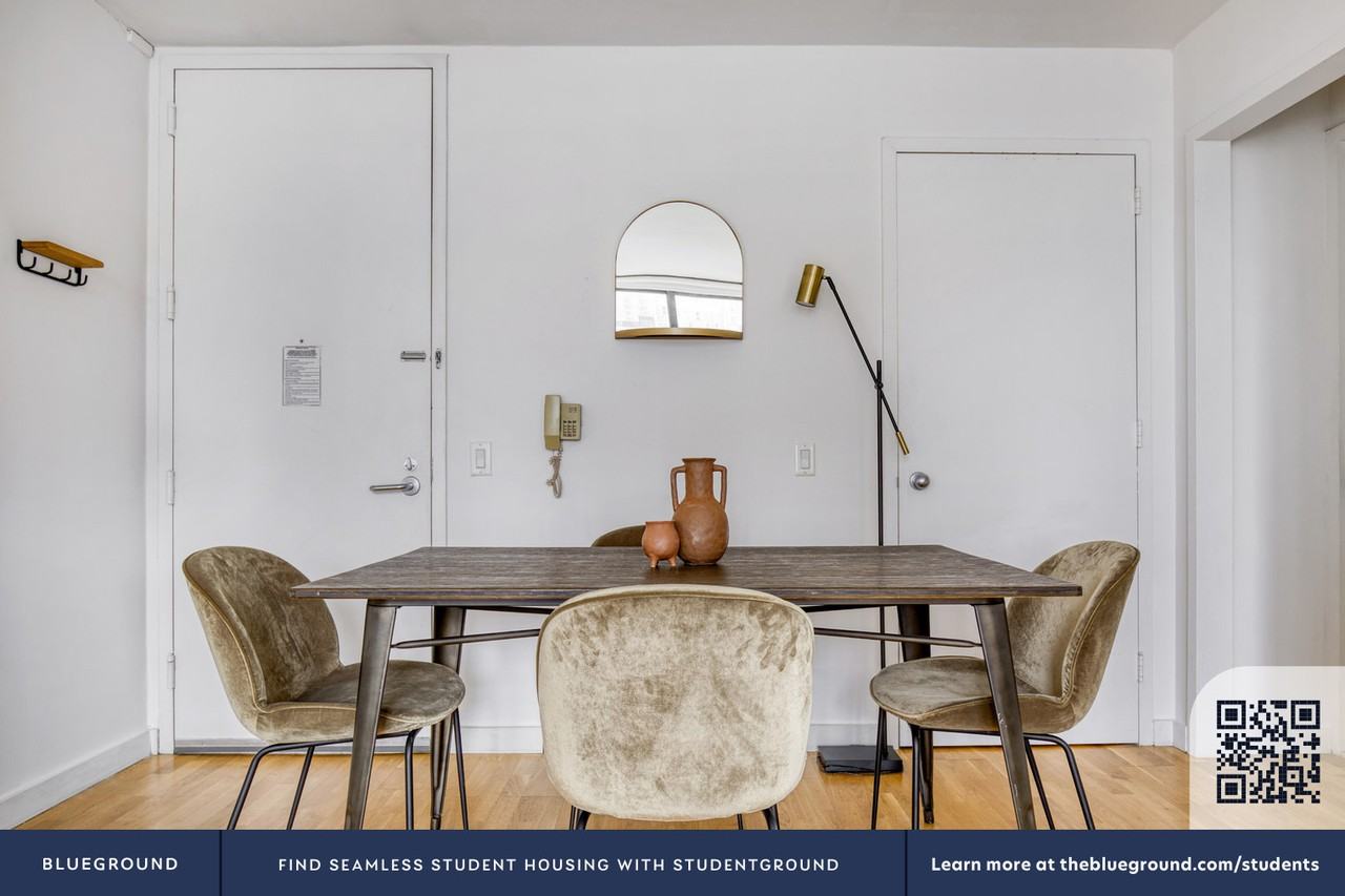 105 Duane Street - Photo 6 of 36