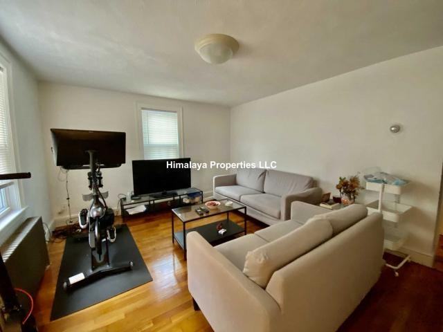 138 Burget Ave - Photo 3 of 10