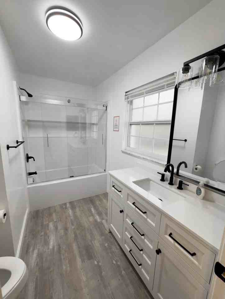 Ne 49th Ave - Photo 5 of 8