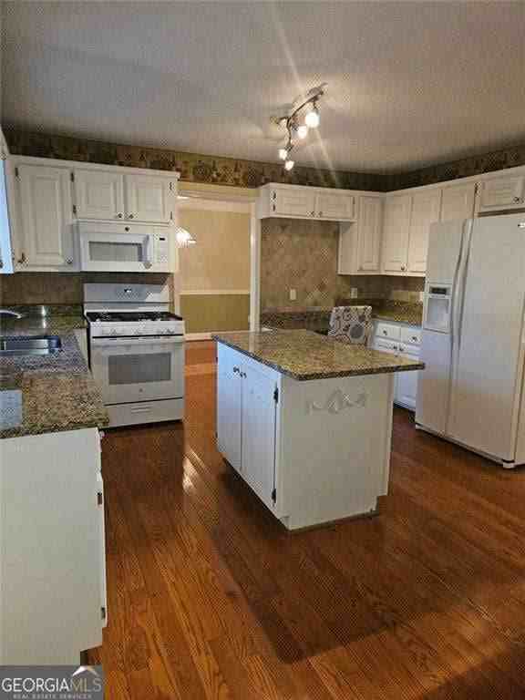 3145 Oak Meadow Dr - Photo 6 of 19