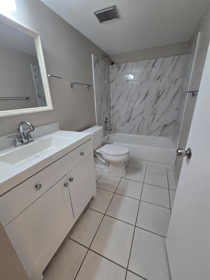 14961 Sw 82nd Ln - Photo 7 of 14