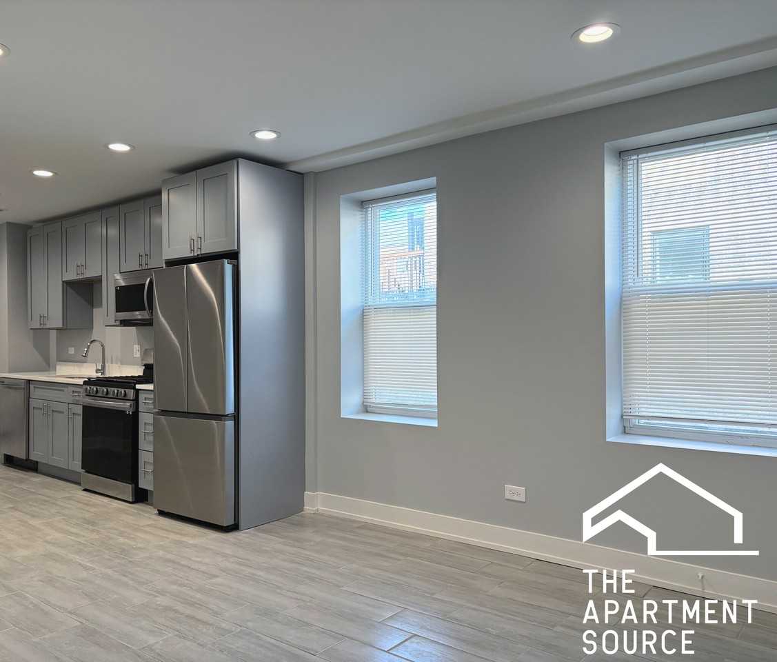 926 W 32nd Pl #1R - Photo 6 of 21