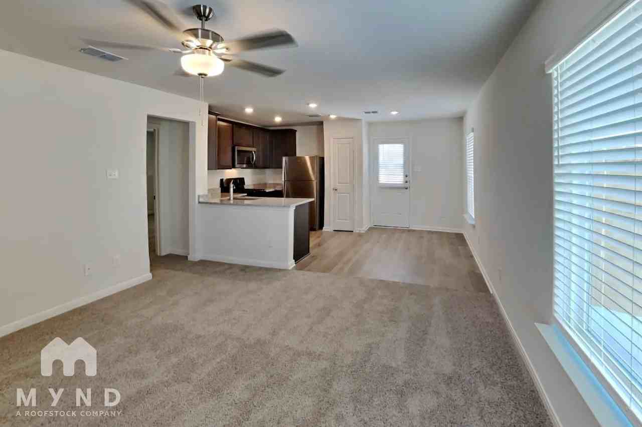 8321 Wibaux Rd - Photo 3 of 25