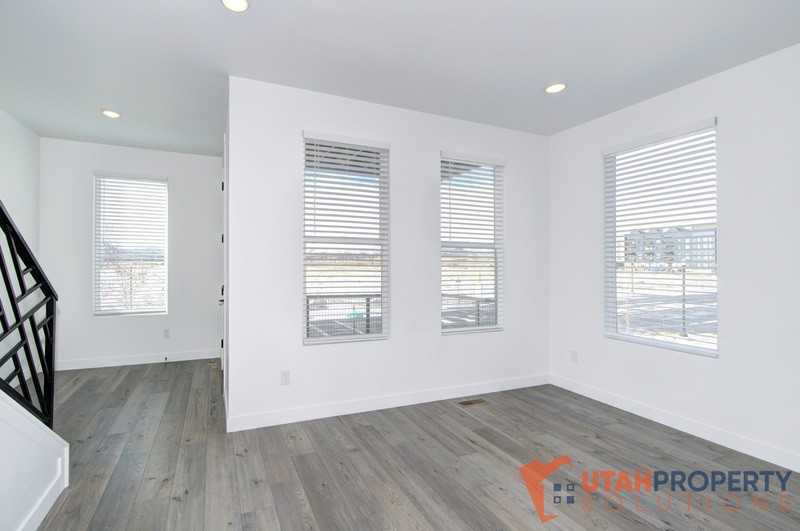 10821 S Lake Run Rd - Photo 2 of 25