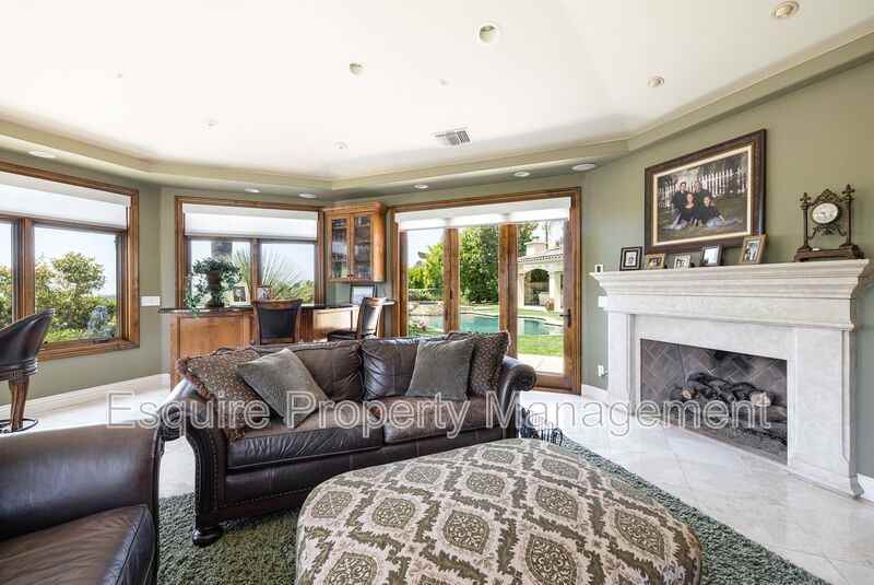 20 Via Terrasol - Photo 2 of 47