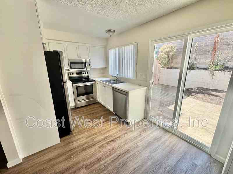 120 Phoebe St - Photo 2 of 21