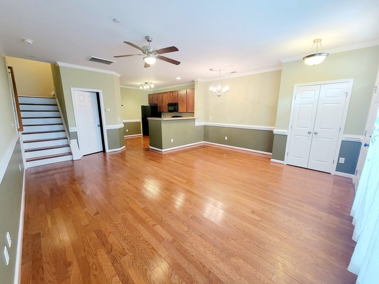 1120 Renewal Pl #104 - Photo 5 of 50