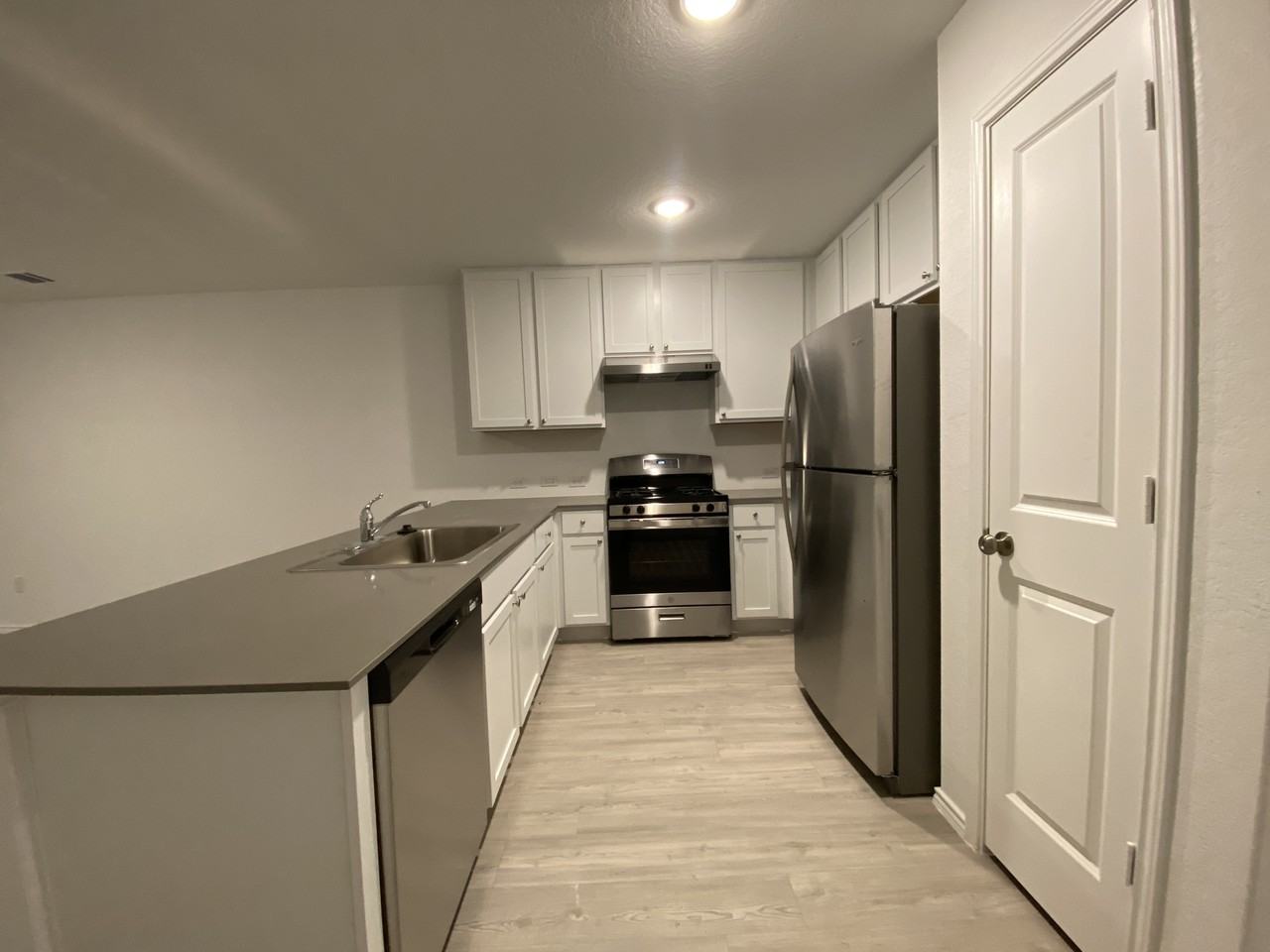 109 Horseshoe Trl - Photo 4 of 13