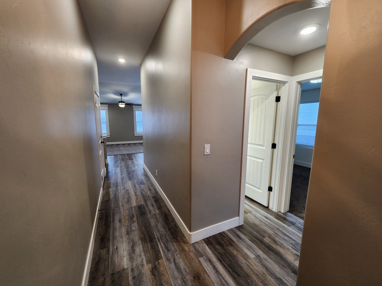 3342 E Kathaway Ln - Photo 2 of 15