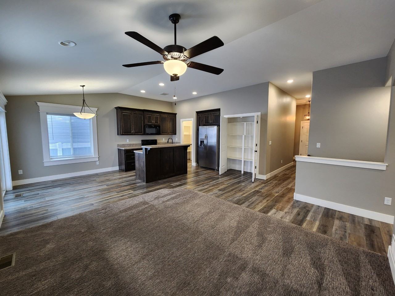 3342 E Kathaway Ln - Photo 3 of 15