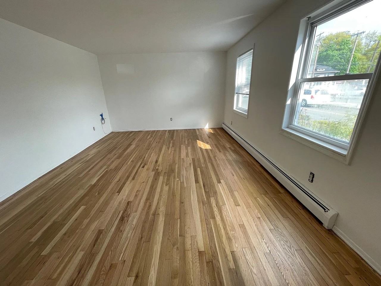 40 Woodbine Ct - Photo 2 of 10