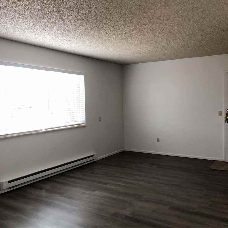 3106 Palm Ct. - Photo 2 of 13