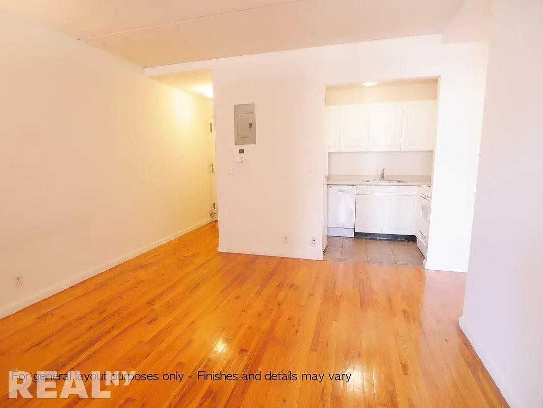 E 4th St #706 - Photo 2 of 11