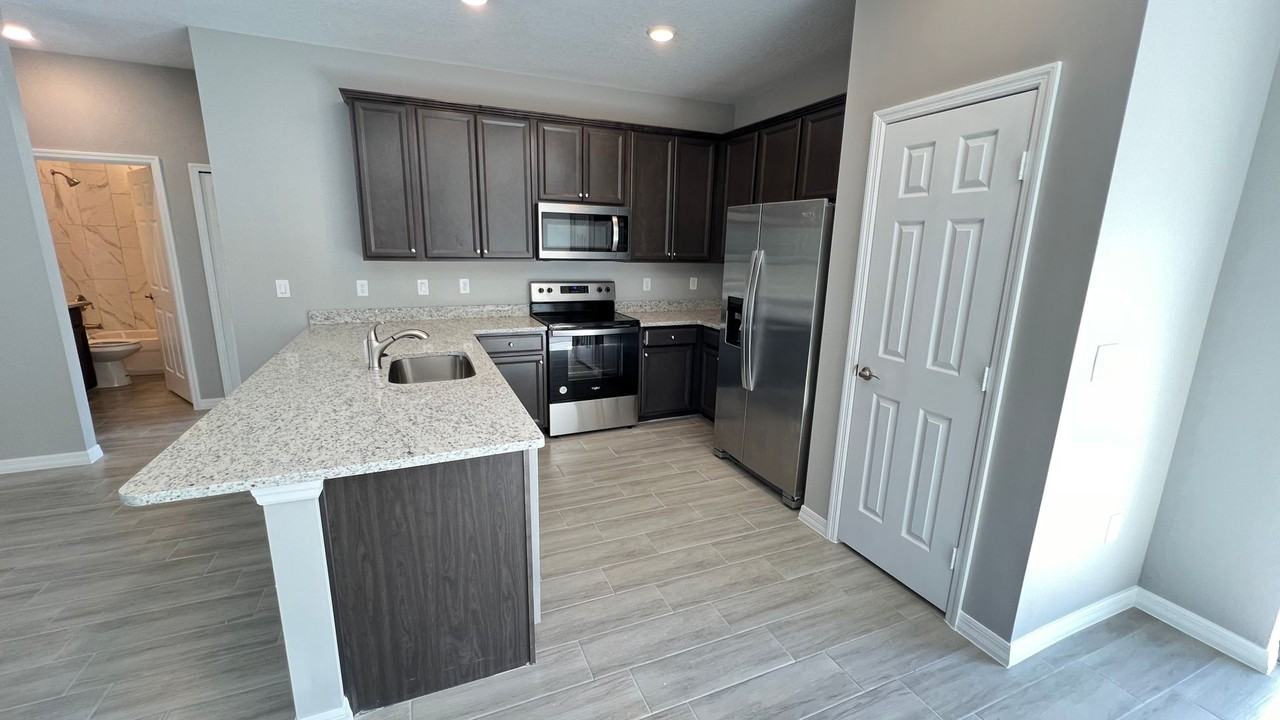 238 Silver Frost St Se - Photo 7 of 28