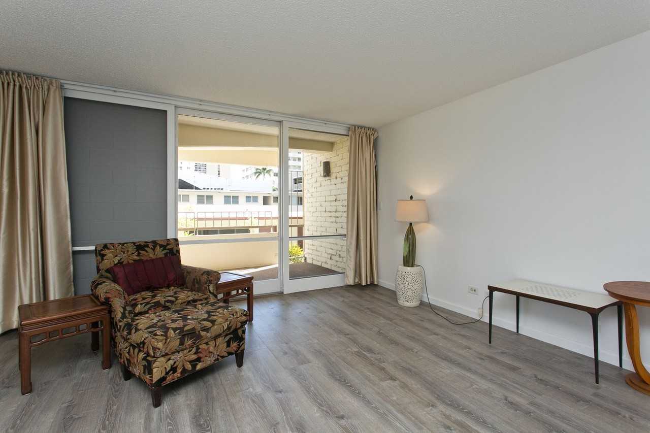 225 Kaiulani Ave #201 - Photo 6 of 18