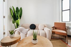 featured image of 1290 1st Ave